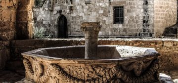 featured-fuente-monasterio-medieval