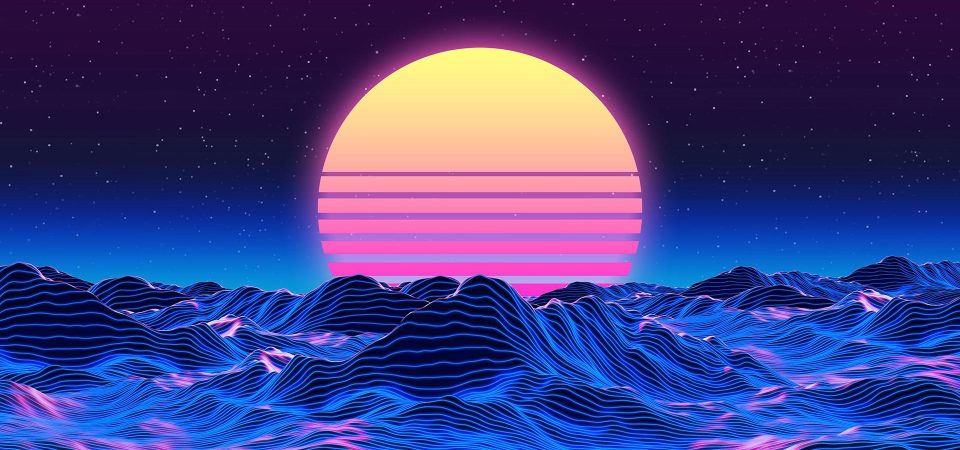 Paisaje montañoso y horizonte recreado con un wireframe de líneas de neón en tonos azules, iluminado por los reflejos de la luz de un sol naranja y magenta formado por gruesas líneas horizontales, sobre un cielo estrellado. Es la estética idealizada de los años 80 que homenajea, al nivel de música, el género synthwave. Image by ? e s c p ? Art | Free images by https://www.artapixel.com